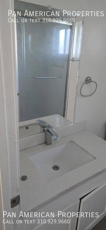 Apartment for rent at 221 E Artesia Blvd #5, Long Beach, CA 90805