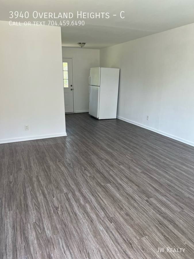 Apartment for rent at 3940 Overland Heights #C, Greensboro, NC 27407