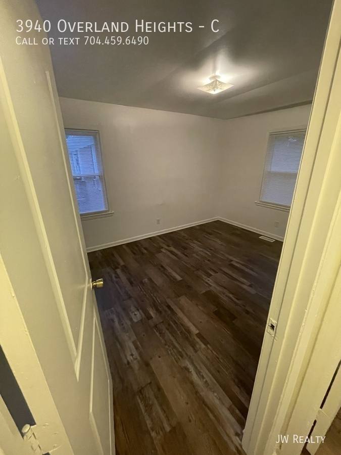 Apartment for rent at 3940 Overland Heights #C, Greensboro, NC 27407