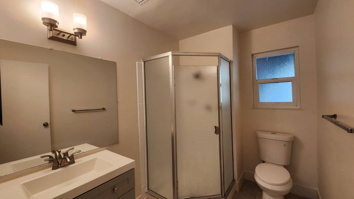 Apartment for rent at 3809 Maybelle Ave, Oakland, CA 94619