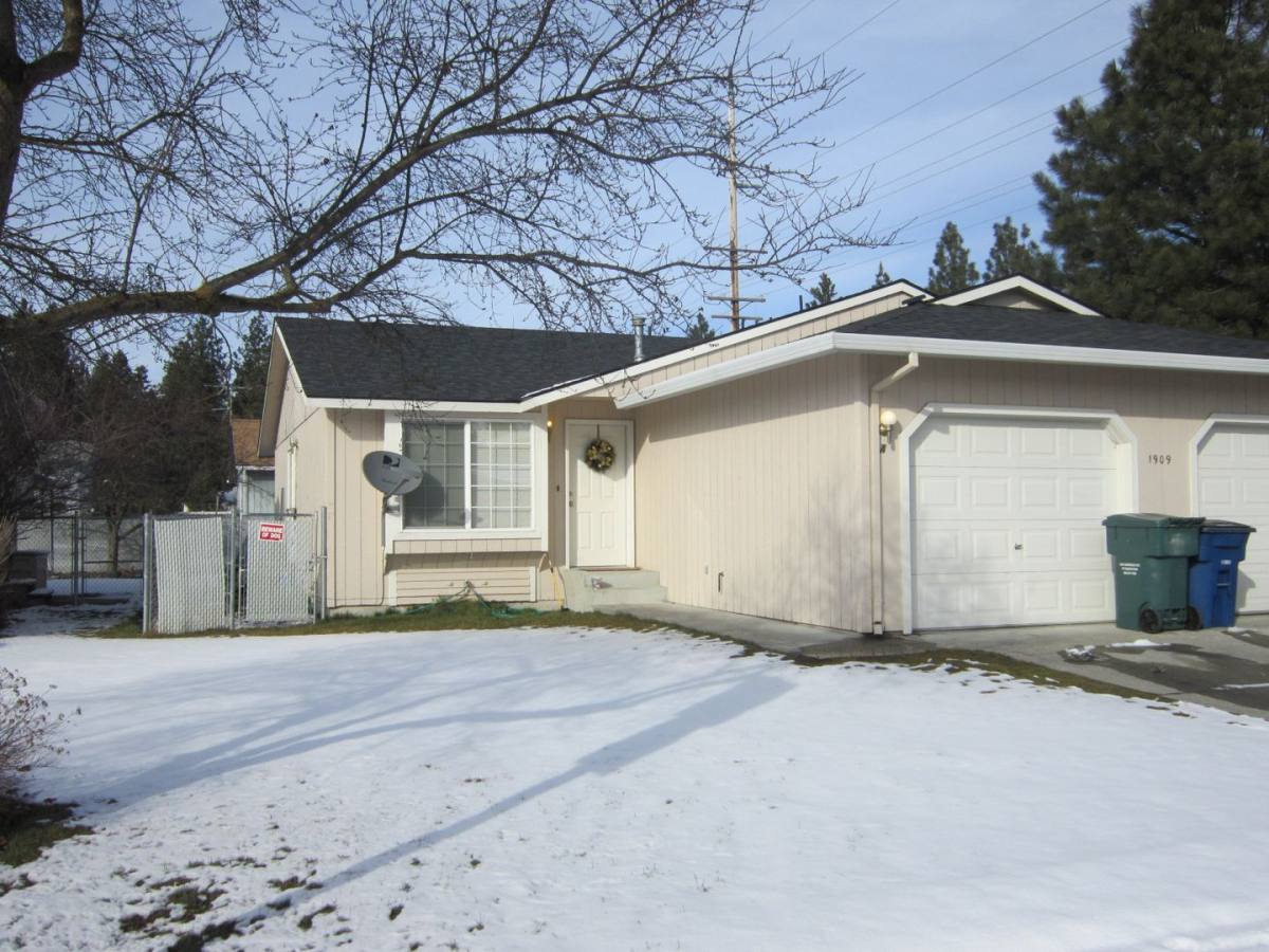 Apartment for rent at 1909 Park Lane, Post Falls, ID 83854