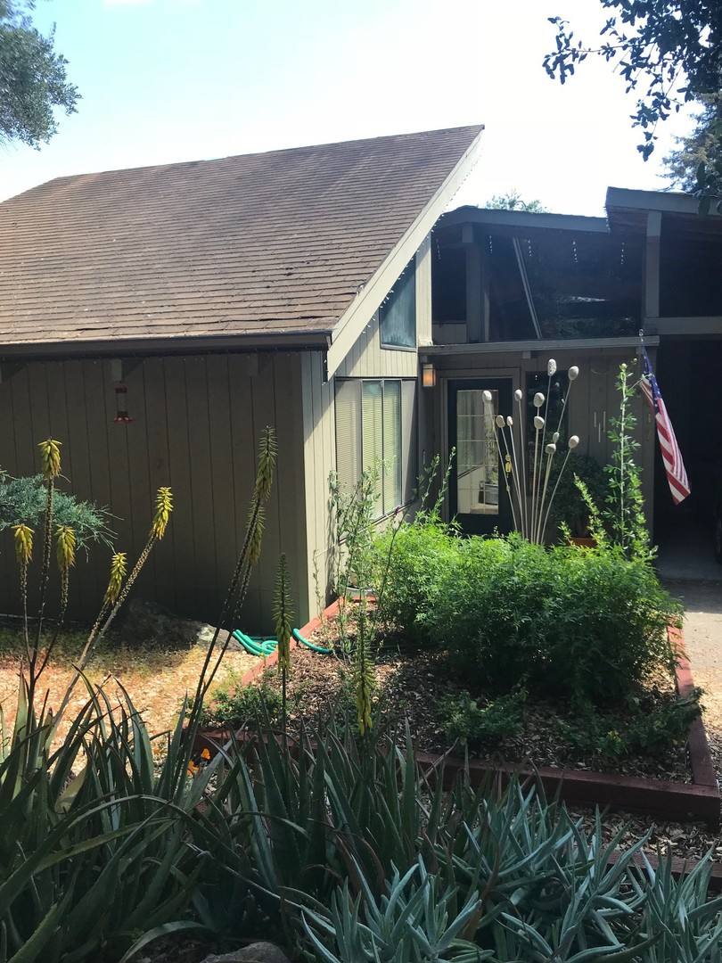 House for rent at 417 Brazil St, Sonoma, CA 95476