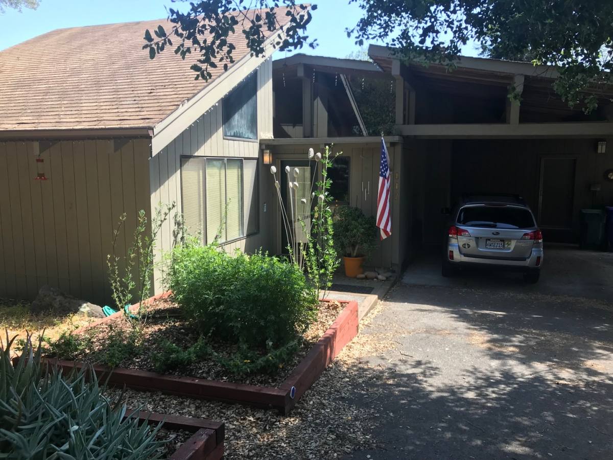 House for rent at 417 Brazil St, Sonoma, CA 95476