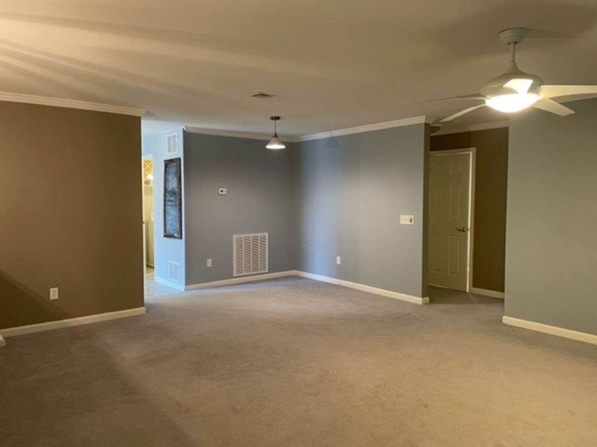 Townhouse for rent at 297 Thrush Dr, Hummelstown, PA 17036