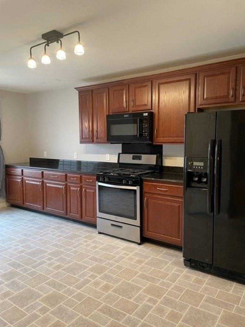 Townhouse for rent at 297 Thrush Dr, Hummelstown, PA 17036