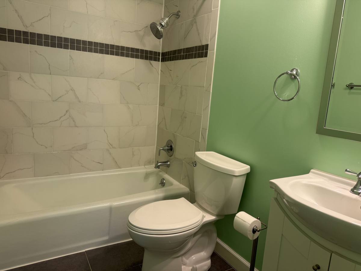 House for rent at 201 King Cotton Rd, Brunswick, GA 31525