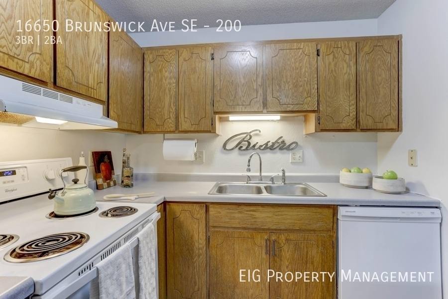 Apartment for rent at 16650 Brunswick Ave SE #200, Prior Lake, MN 55372