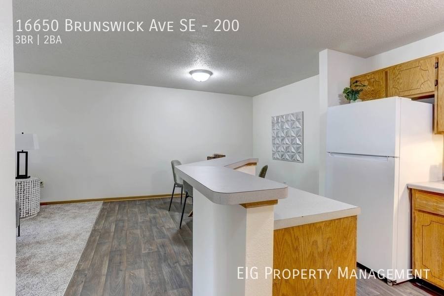 Apartment for rent at 16650 Brunswick Ave SE #200, Prior Lake, MN 55372