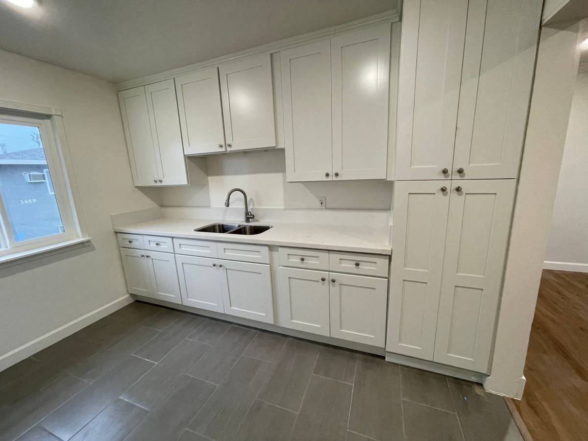 Apartment for rent at 3451 Florence Ave, Los Angeles, CA 90043