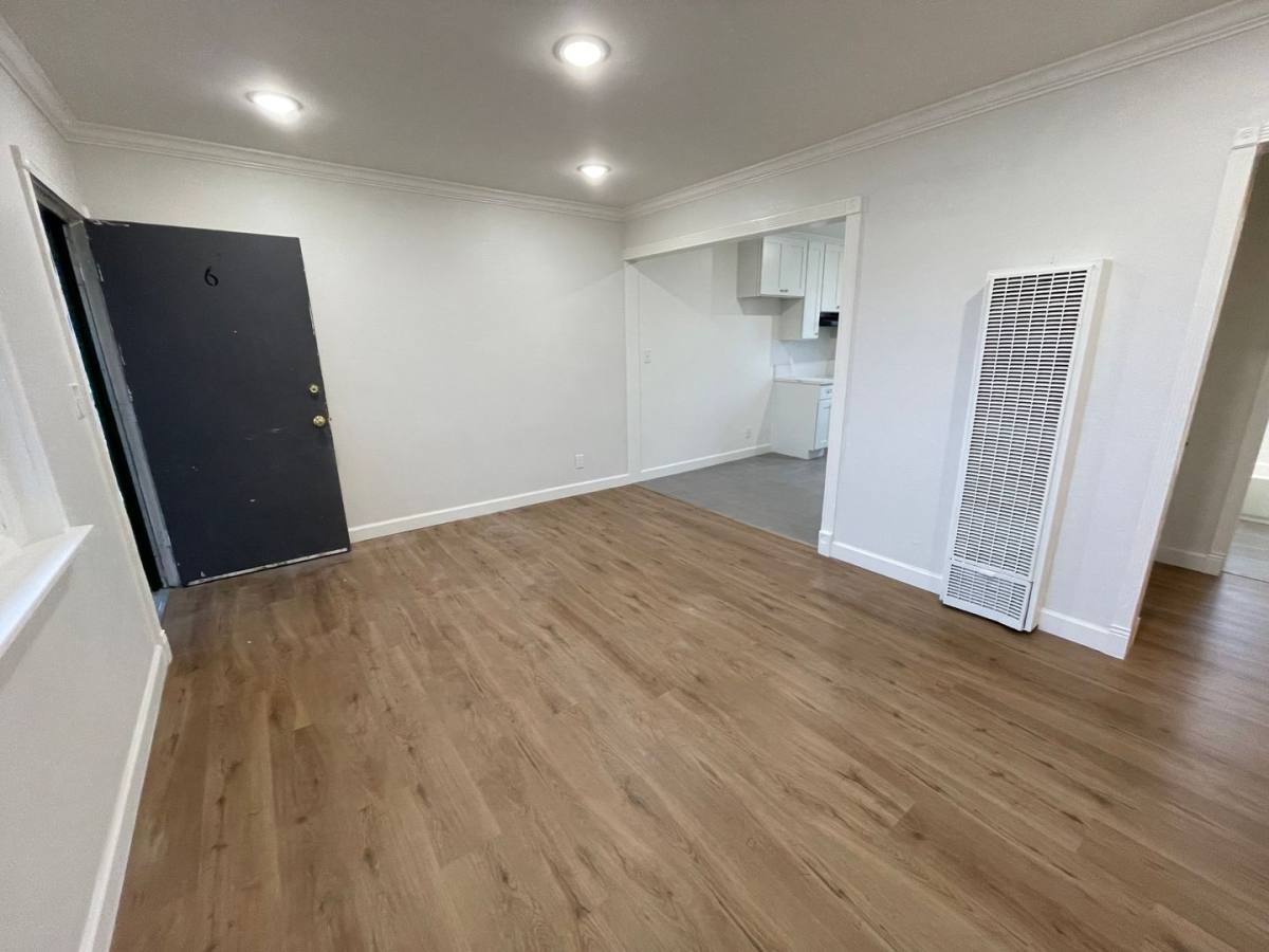 Apartment for rent at 3451 Florence Ave, Los Angeles, CA 90043