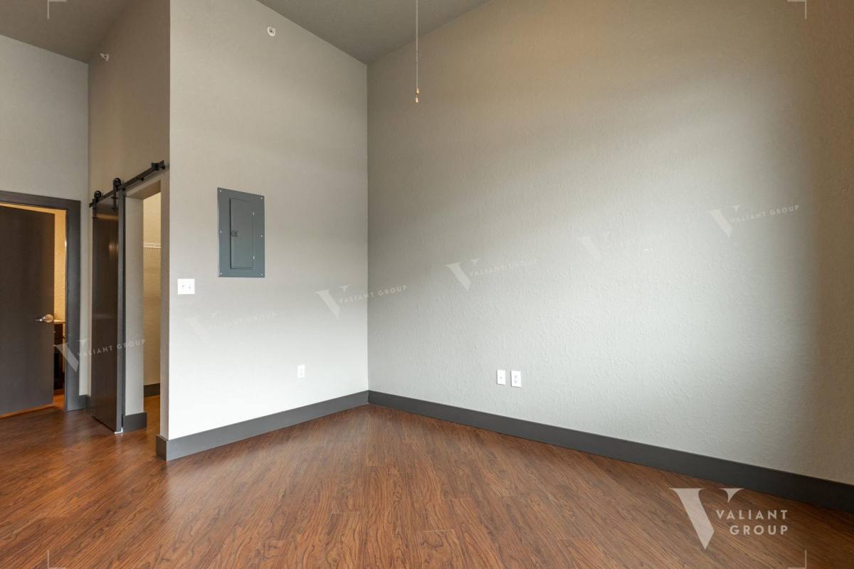 Apartment for rent at 535 W Walnut St, Springfield, MO 65806