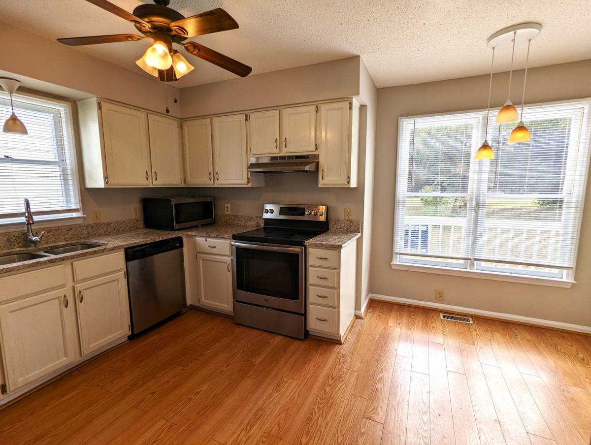 House for rent at 4940 Harbour Towne Dr, Raleigh, NC 27604