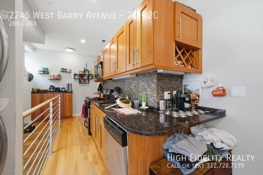 Apartment for rent at 2245 W Barry Ave #2C, Chicago, IL 60618