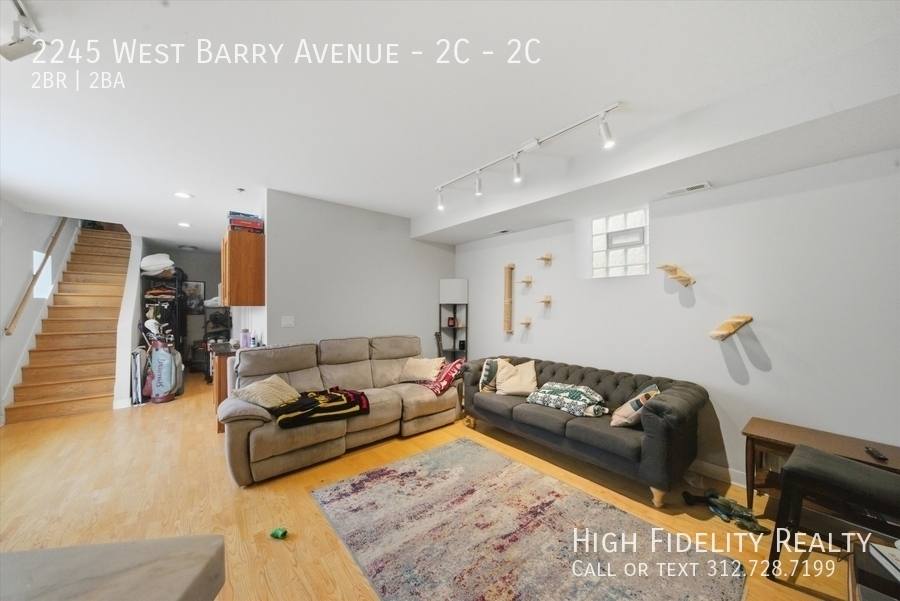 Apartment for rent at 2245 W Barry Ave #2C, Chicago, IL 60618