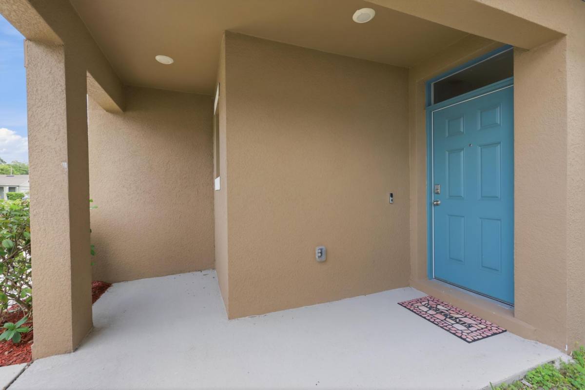House for rent at 1732 Shadow Trace Way, Deland, FL 32720