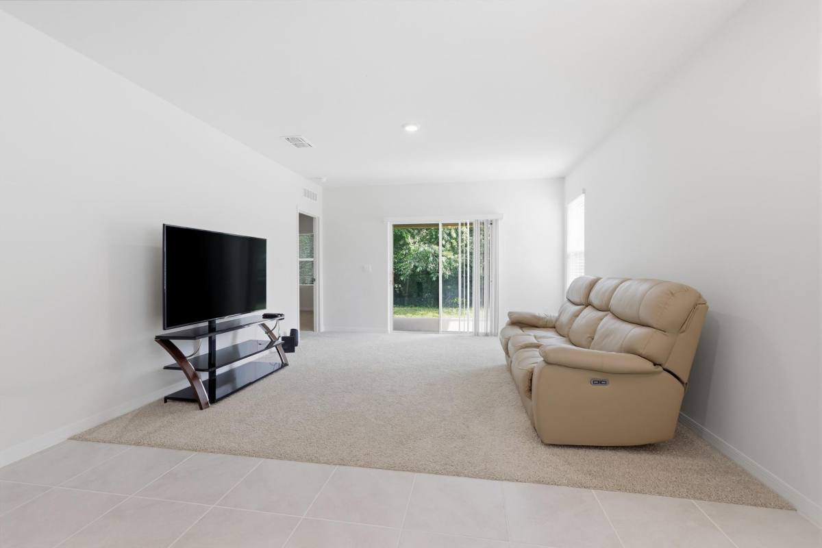 House for rent at 1732 Shadow Trace Way, Deland, FL 32720