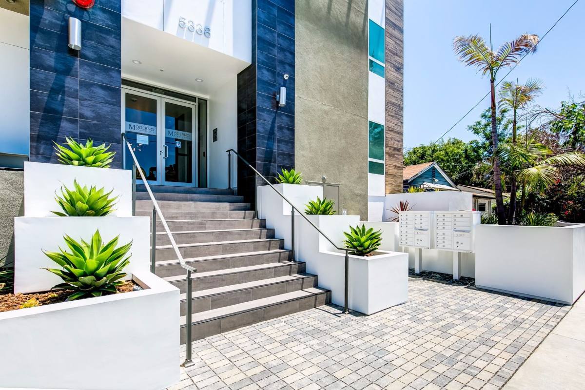 Apartment for rent at 5338 Cartwright Ave, North Hollywood, CA 91601
