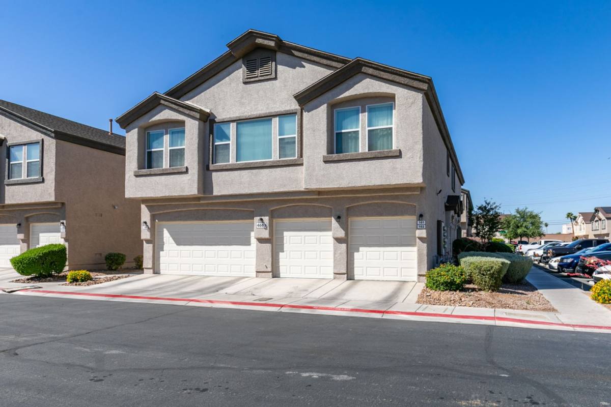 Townhouse for rent at 4663 Color Up Court, Las Vegas, NV 89122