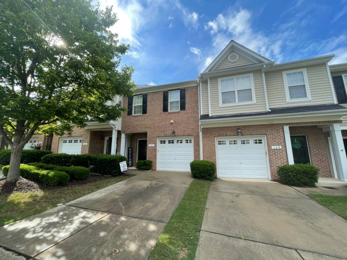 Townhouse for rent at 107 Fanwood Court, Apex, NC 27502
