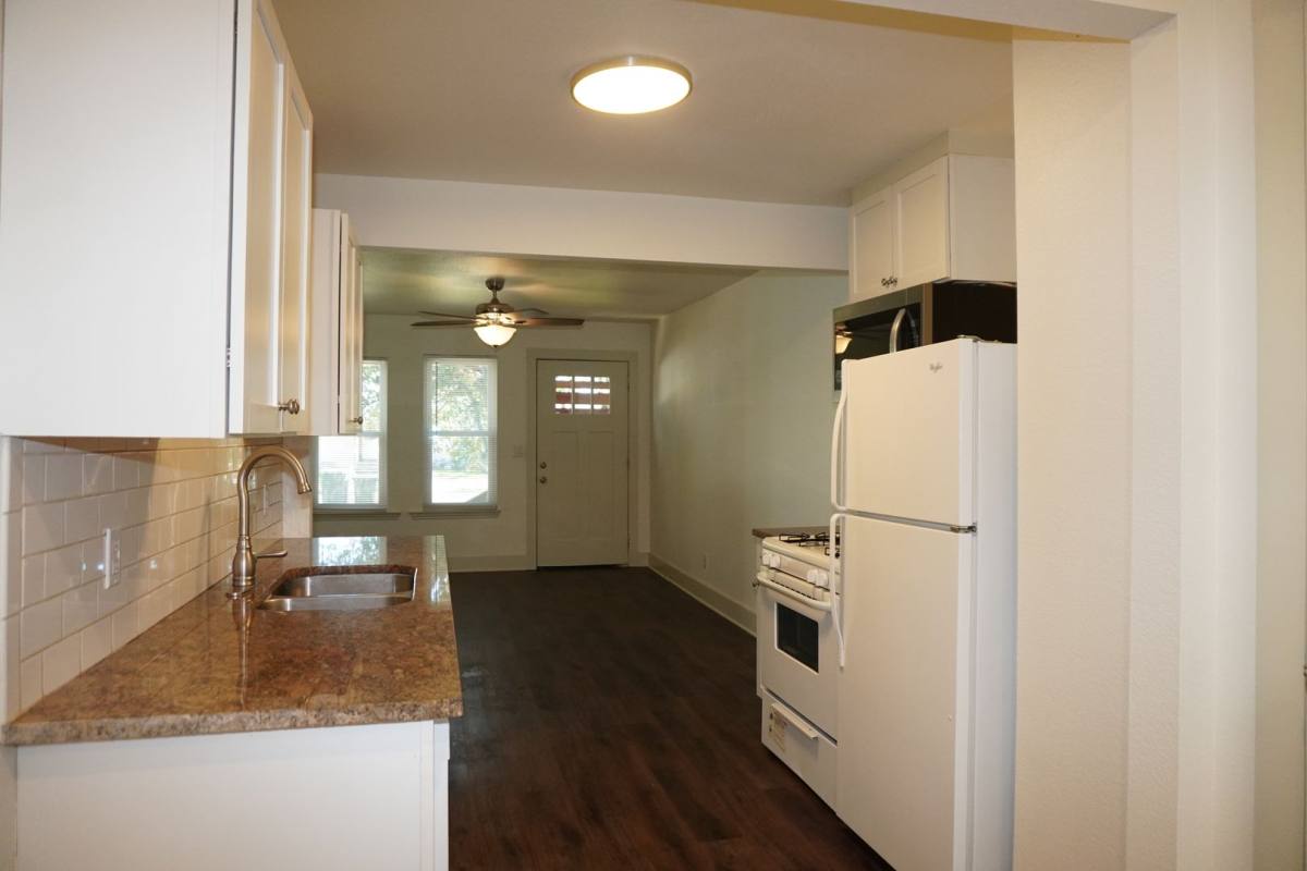 Townhouse for rent at 1017 & 1019 Haynes, San Marcos, TX 78666