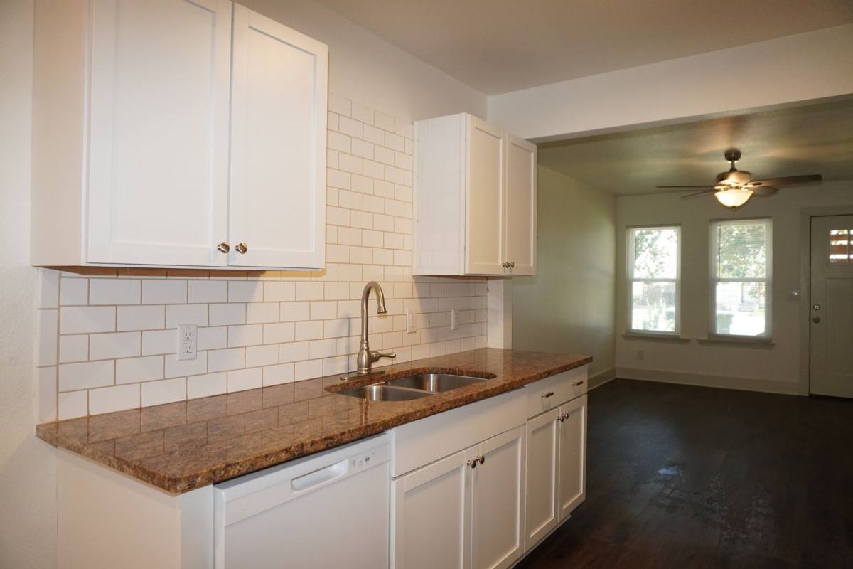 Townhouse for rent at 1017 & 1019 Haynes, San Marcos, TX 78666