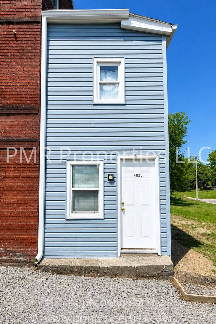 Apartment for rent at 402 S 15th St, Saint Joseph, MO 64501