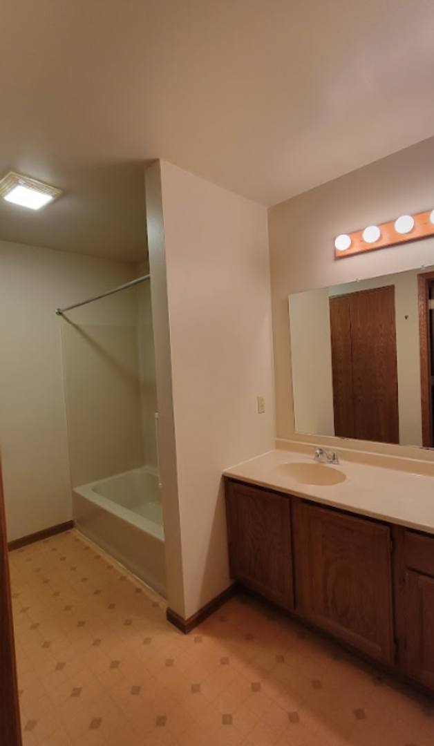 Apartment for rent at 710 Monroe St, Little Chute, WI 54140