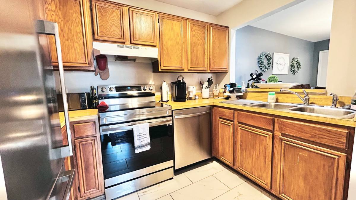 Apartment for rent at 202 Grosvenor Lane, Stafford, VA 22556