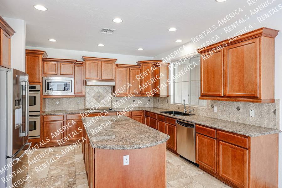 House for rent at 3966 E Crest Lane, Phoenix, AZ 85050