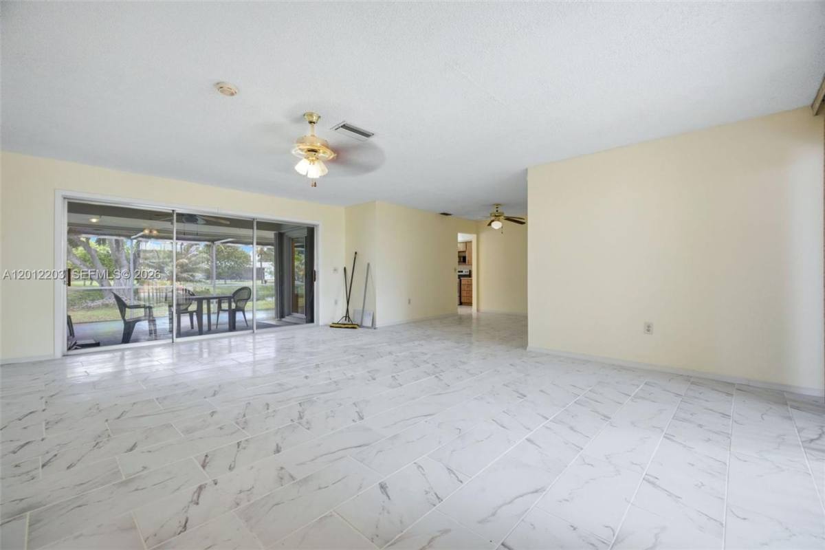 House for rent at 920 NW 92nd Ave, Hollywood, FL 33024