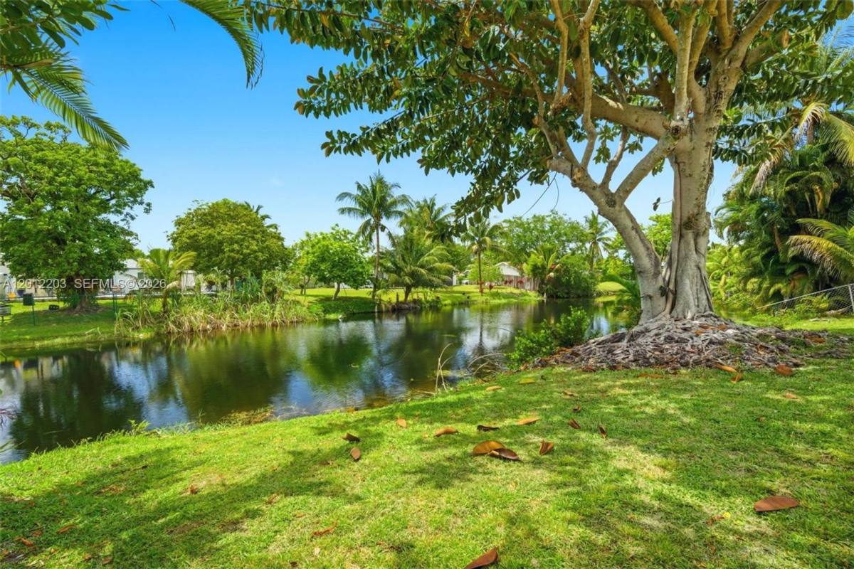 House for rent at 920 NW 92nd Ave, Hollywood, FL 33024