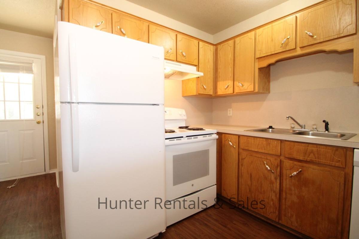 Townhouse for rent at 4206-B Deek Dr, Killeen, TX 76549