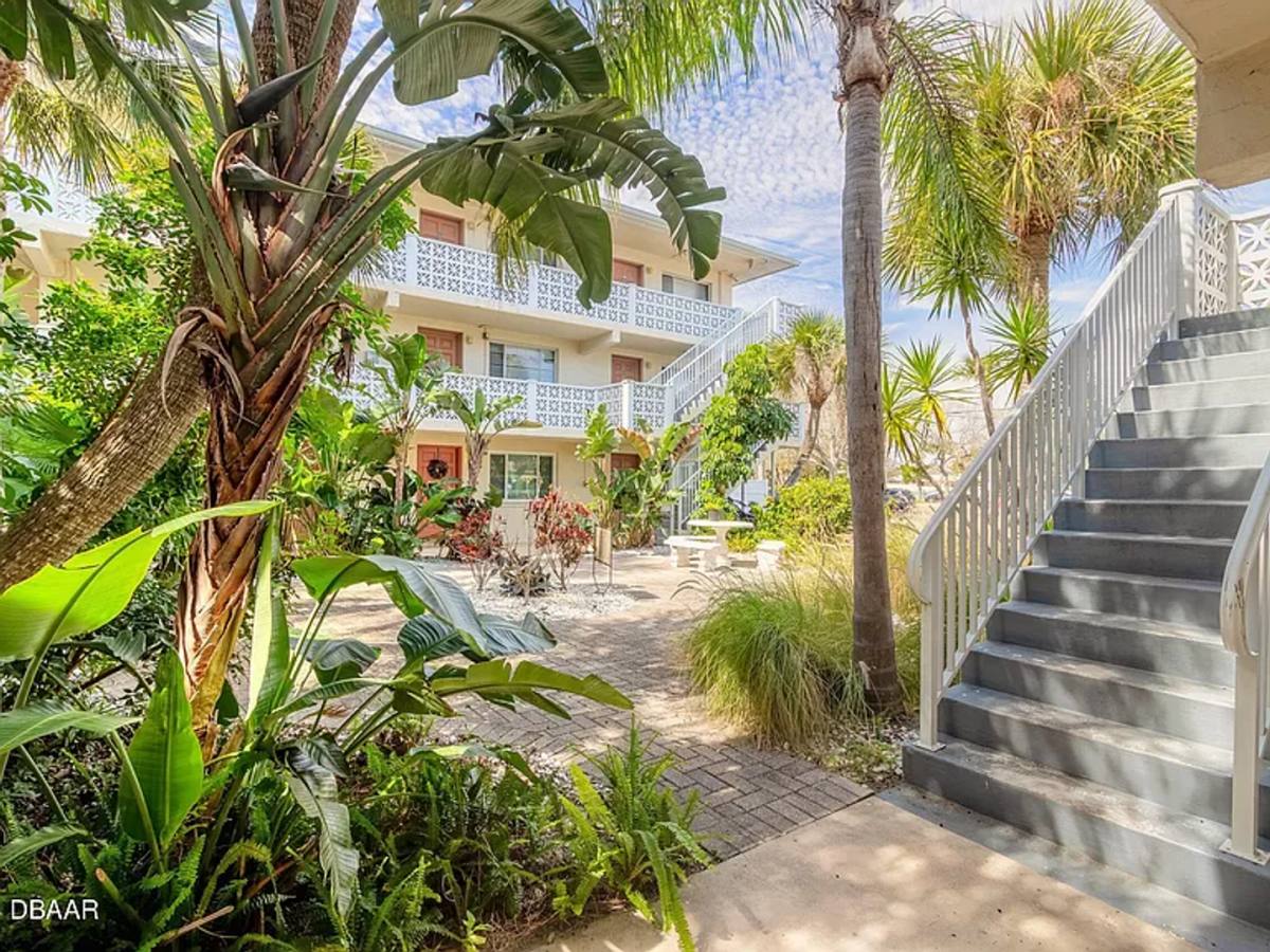 Condo for rent at 102 S Peninsula Dr, Daytona Beach, FL 32118