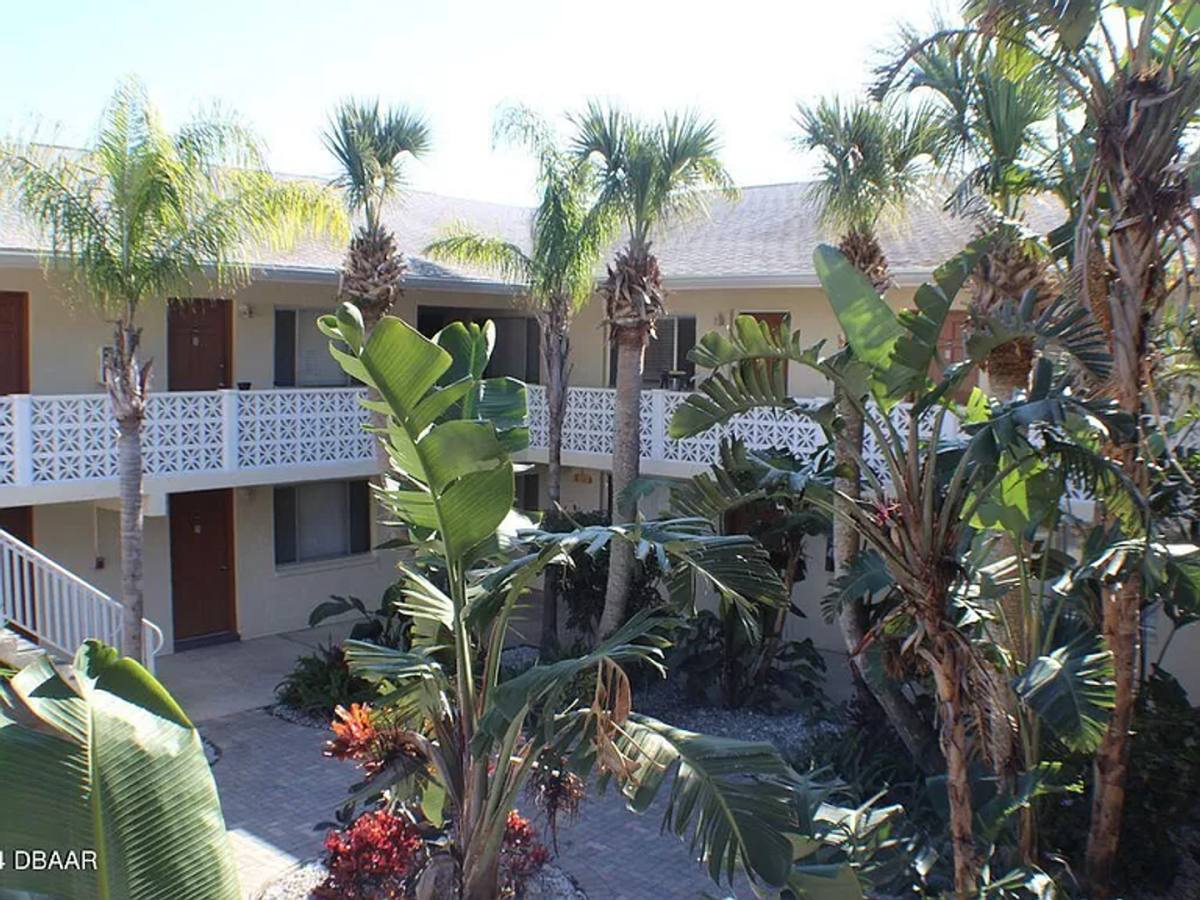 Condo for rent at 102 S Peninsula Dr, Daytona Beach, FL 32118