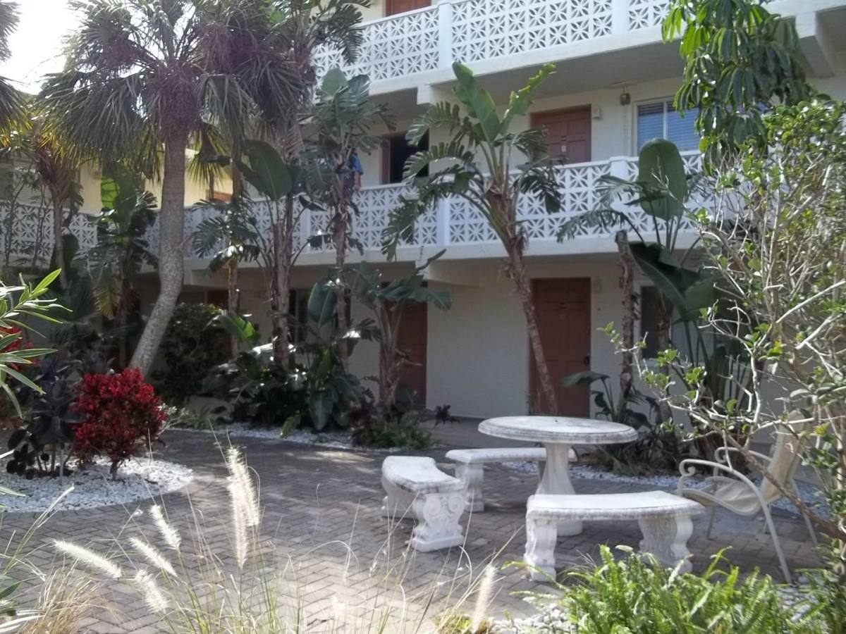 Condo for rent at 102 S Peninsula Dr, Daytona Beach, FL 32118
