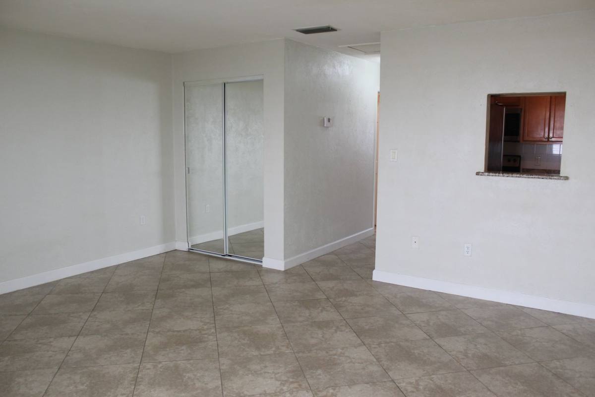 Condo for rent at 102 S Peninsula Dr, Daytona Beach, FL 32118