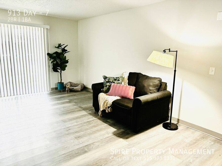 Apartment for rent at 913 Day #7, Des Moines, IA 50314