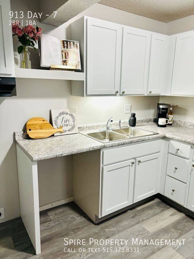 Apartment for rent at 913 Day #7, Des Moines, IA 50314