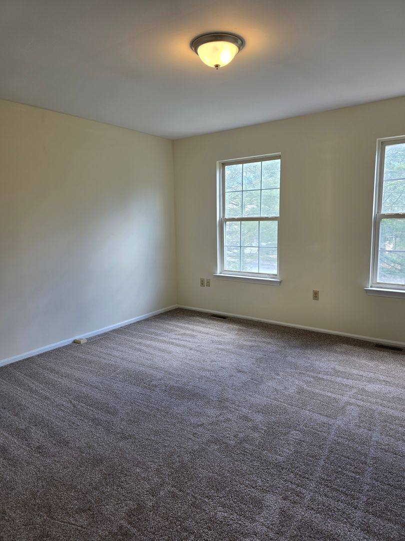 Townhouse for rent at 13 Farland Way, Newark, DE 19702