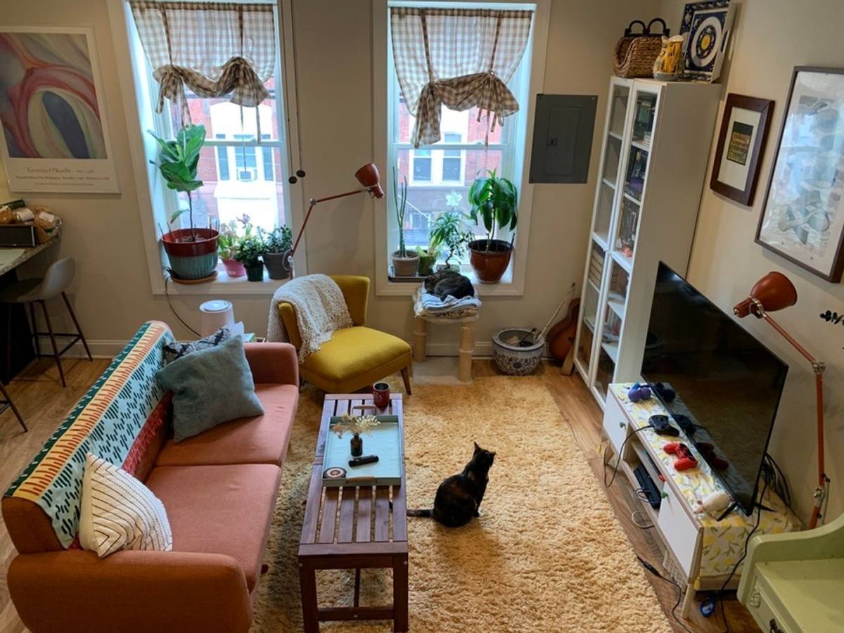 Apartment for rent at 1800 S 18th St #2R, Philadelphia, PA 19145