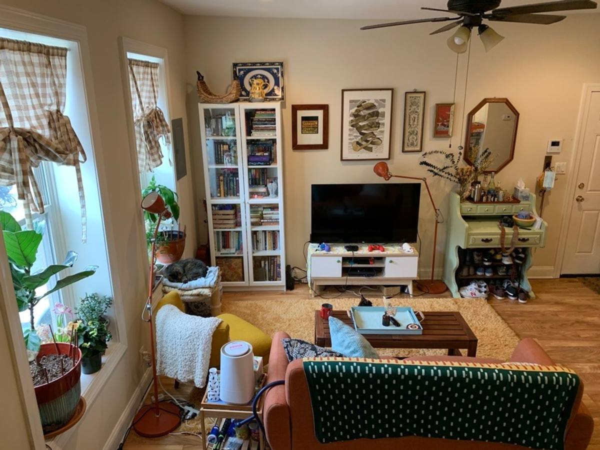 Apartment for rent at 1800 S 18th St #2R, Philadelphia, PA 19145