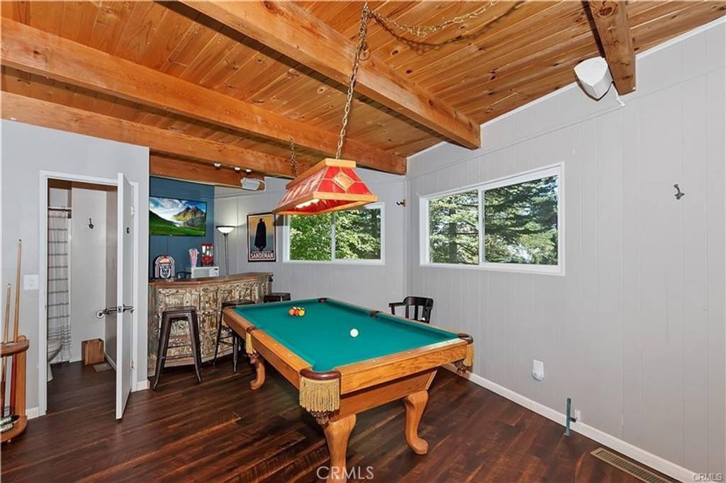Apartment for rent at 28393 Larchmont Lane, Lake Arrowhead, CA 92352