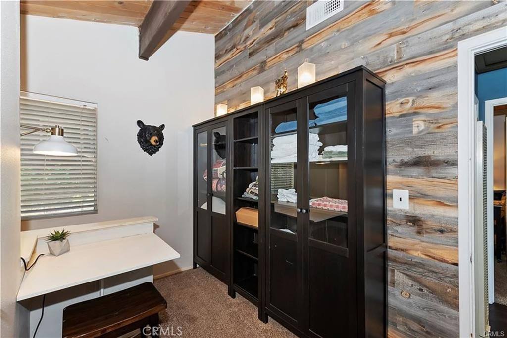 Apartment for rent at 28393 Larchmont Lane, Lake Arrowhead, CA 92352