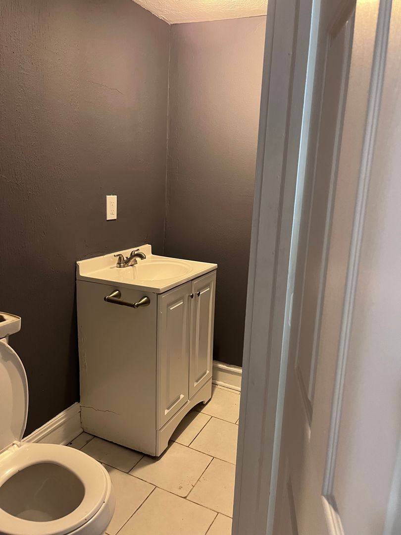 House for rent at 2955 E 115 St, Cleveland, OH 44104