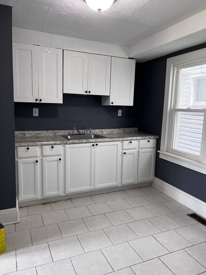 House for rent at 2955 E 115 St, Cleveland, OH 44104