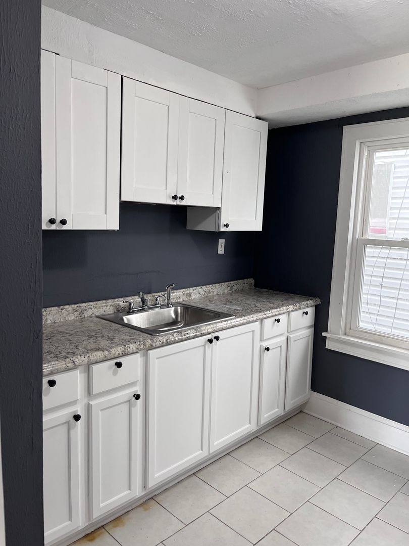 House for rent at 2955 E 115 St, Cleveland, OH 44104