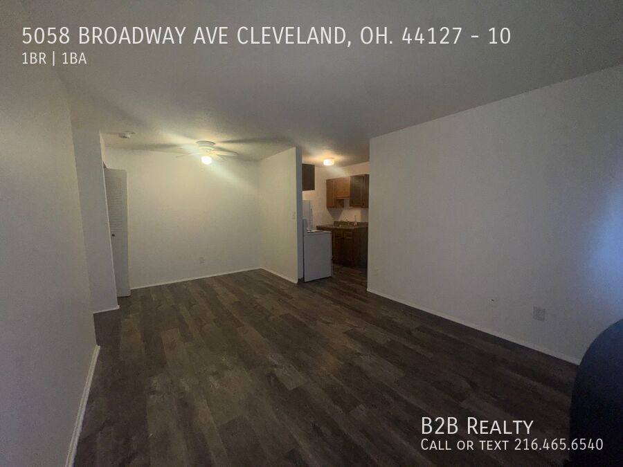 Apartment for rent at 5058 Broadway Ave #10, Cleveland, OH 44127