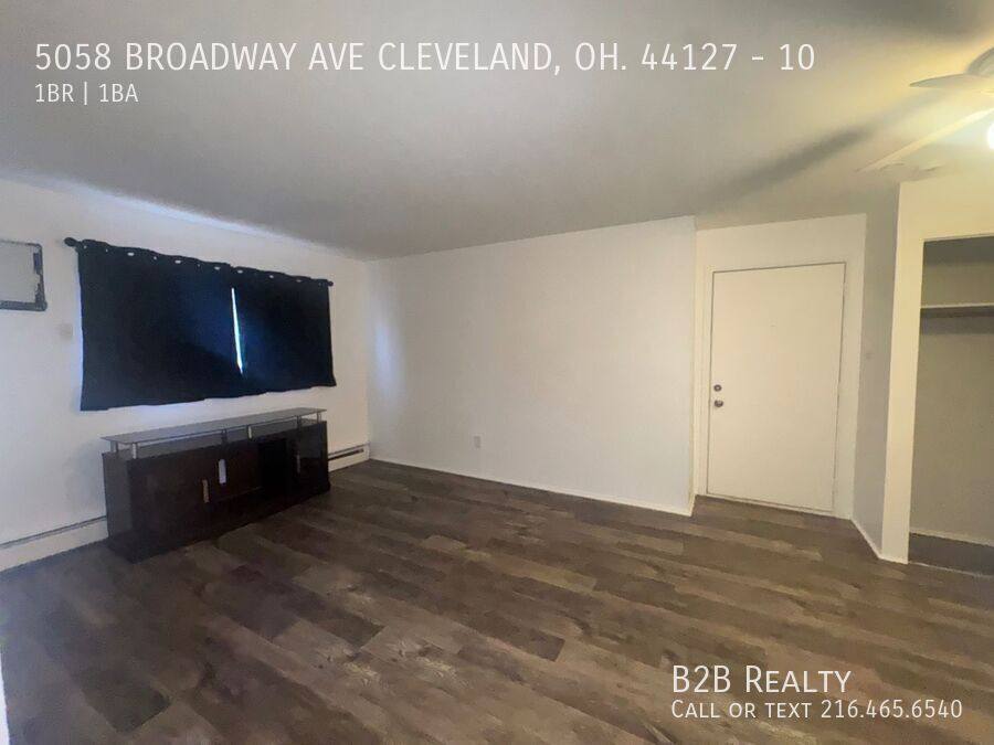 Apartment for rent at 5058 Broadway Ave #10, Cleveland, OH 44127