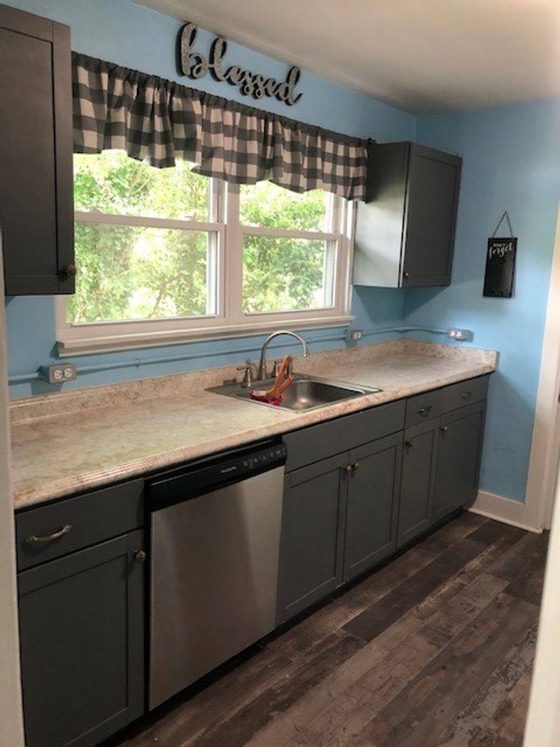 House for rent at 914 Martin St, Greensboro, NC 27406