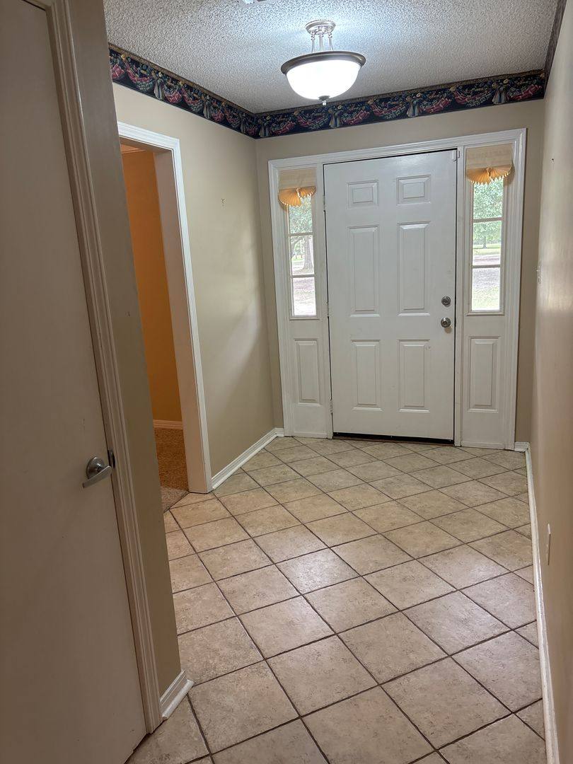 House for rent at 5175 Patterson Rd, Montgomery, AL 36116